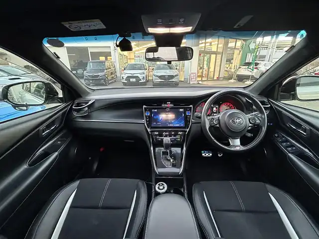 トヨタ ハリアー エレガンス GRスポーツ 福岡県 2018(平30)年 6万km ホワイトパールクリスタルシャイン ワンオーナー/アルパイン製ナビ/（ラジオ/BT/CD/DVD/フルセグTV）/ムーンルーフ/レーダークルーズコントロール/バックカメラ/ドライブレコーダー/ビルトインETC/オートパーキングホールド/オートマチックハイビーム/アイドリングストップ/プリクラッシュセーフティ/レーンキープアシスト/純正19インチアルミホイール/フロアマット/ステアリングスイッチ/ドアバイザー/スペアキー×１/取扱説明書/保証書