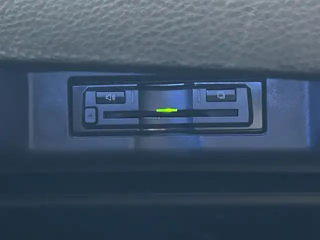 トヨタ ハリアー エレガンス GRスポーツ 福岡県 2018(平30)年 6万km ホワイトパールクリスタルシャイン ワンオーナー/アルパイン製ナビ/（ラジオ/BT/CD/DVD/フルセグTV）/ムーンルーフ/レーダークルーズコントロール/バックカメラ/ドライブレコーダー/ビルトインETC/オートパーキングホールド/オートマチックハイビーム/アイドリングストップ/プリクラッシュセーフティ/レーンキープアシスト/純正19インチアルミホイール/フロアマット/ステアリングスイッチ/ドアバイザー/スペアキー×１/取扱説明書/保証書