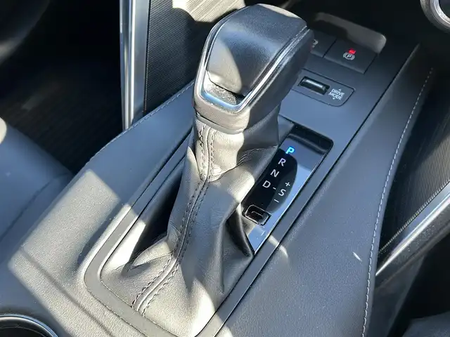 トヨタ ハリアー ハイブリッド Z 滋賀県 2023(令5)年 3.1万km ブラック 純正12.3インチディスプレイ/(Bluetooth/フルセグ/carplay)/モデリスタエアロ/JBL/トヨタセーフティーセンス/・プリクラッシュセーフティ/・レーダークルーズコントロール/・レーンキープアシスト/・ブラインドスポットモニター/・標識認識/・先行車発進告知/・Autoハイビーム/LEDオートライト/フォグ/ヘッドアップディスプレイ/バックカメラ/デジタルインナーミラー/ハーフレザーシート/D席パワーシート/電動リアゲート/電動パーキング/ブレーキホールド/ETC2.0/USB/電動格納ミラー