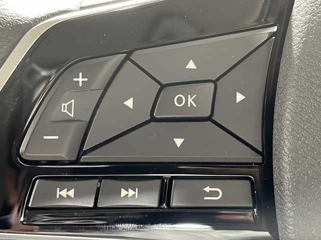 日産 サクラ X 沖縄県 2022(令4)年 1万km ホワイトパール 県外仕入　/禁煙車　/純正９インチナビ（ＢＴ，フルセグ，ＣＤ／ＤＶＤ，ラジオ）　/アラウンドビューモニター　/コーナーセンサー/ハイビームアシスト/ベンチシート/ドライブレコーダー　/ビルドインＥＴＣ　/純正フロアマット　/ＬＥＤヘッドライト/LEDリヤコンビネーションランプ/純正14インチアルミホイール