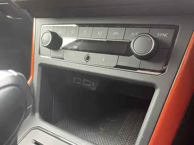 フォルクスワーゲン ポロ TSIコンフォートライン 栃木県 2019(令1)年 2.7万km オレンジ キーレス/ナビ/フルセグTV/バックカメラ/ETC/パークディスタンス/ACC/ブラインドスポット/フロントアシスト/オートライト