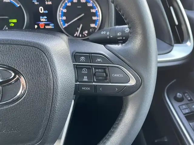 トヨタ ノア ハイブリッド S－G 福岡県 2022(令4)年 5.3万km ホワイトパールクリスタルシャイン 純正ナビ（BT/フルセグ/AM/FM/DISC/HDMI)/Bカメラ/両側パワースライドドア/レーダークルーズコントロール/LEDヘッドライト/オートマチックハイビーム/オートライト/ハーフレザーシート/DN席シートヒーター/純正16インチAW/ステアリングスイッチ/横滑り防止装置/コーナーセンサー/レーンキープアシスト/盗難防止装置/衝突被害軽減システム/BrakeHold/前後ドライブレコーダー/スマートキー/ETC2.0/取扱説明書