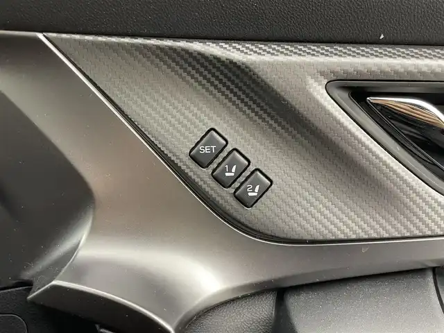 スバル ＸＶ ハイブリッド アドバンス 群馬県 2020(令2)年 4.3万km クールグレーカーキ アイサイトセイフティプラス(運転支援)/・スバルリヤビークルディテクション(後側方警戒支援システム)/アイサイトセイフティプラス(視界拡張)/・サイドビューモニター/ルーフレール(ローマウントタイプ/ブラック塗装)/シャークフィンアンテナ/＝＝＝＝＝/DIATONE8インチナビ/・AM/FM/CD/DVD/SD/USB/Bluetooth/フルセグTV/=====/ブラックルーフレール　アイサイトセイフティプラス（視界拡張／運転支援）　純正ダイアトーン８インチナビ　パワーシート　ポジションメモリー機能　プッシュスタート　スマートキー　オートビークルホールド　禁煙