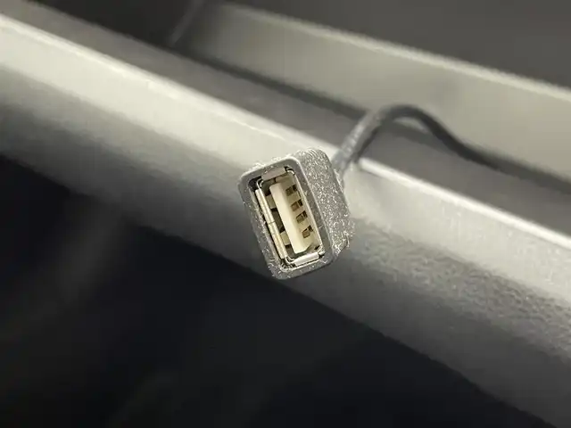 スバル ＸＶ ハイブリッド アドバンス 群馬県 2020(令2)年 4.3万km クールグレーカーキ アイサイトセイフティプラス(運転支援)/・スバルリヤビークルディテクション(後側方警戒支援システム)/アイサイトセイフティプラス(視界拡張)/・サイドビューモニター/ルーフレール(ローマウントタイプ/ブラック塗装)/シャークフィンアンテナ/＝＝＝＝＝/DIATONE8インチナビ/・AM/FM/CD/DVD/SD/USB/Bluetooth/フルセグTV/=====/ブラックルーフレール　アイサイトセイフティプラス（視界拡張／運転支援）　純正ダイアトーン８インチナビ　パワーシート　ポジションメモリー機能　プッシュスタート　スマートキー　オートビークルホールド　禁煙