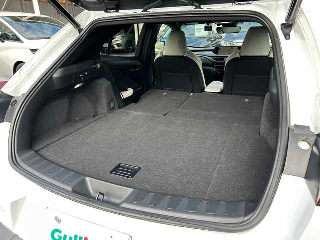 レクサス ＵＸ 250h Fスポーツ 東京都 2021(令3)年 2.2万km ホワイトノーヴァガラスフレーク ワンオーナー/新車時保証書 整備記録簿/取扱説明書　ナビ説明書/レーンキープアシスト/プリクラッシュセーフティー/レーダークルーズコントロール/BSM/純正メーカーSDナビ/フルセグTV/SD/CD/DVD/BD/SDREC/BT/USB/AUX/全方位カメラ　前後ドライブレコーダー/ビルトインETC【2.0】/ヘッドアップディスプレイ/白色レザーシート/シートヒーター/エアシート/フロントパワーシート【運転席メモリー付】/LEDヘッドライト/ハンドルヒーター/電動リアゲート/スマートキー×2/スマートカードキー×1/パドルシフト付革まきハンドル/純正18インチアルミ