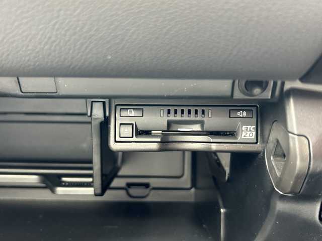 レクサス ＵＸ 250h Fスポーツ 東京都 2021(令3)年 2.2万km ホワイトノーヴァガラスフレーク ワンオーナー/新車時保証書 整備記録簿/取扱説明書　ナビ説明書/レーンキープアシスト/プリクラッシュセーフティー/レーダークルーズコントロール/BSM/純正メーカーSDナビ/フルセグTV/SD/CD/DVD/BD/SDREC/BT/USB/AUX/全方位カメラ　前後ドライブレコーダー/ビルトインETC【2.0】/ヘッドアップディスプレイ/白色レザーシート/シートヒーター/エアシート/フロントパワーシート【運転席メモリー付】/LEDヘッドライト/ハンドルヒーター/電動リアゲート/スマートキー×2/スマートカードキー×1/パドルシフト付革まきハンドル/純正18インチアルミ