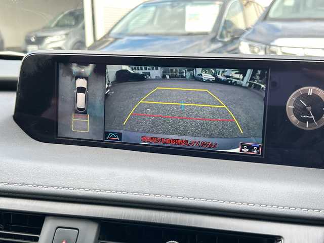 レクサス ＵＸ 250h Fスポーツ 東京都 2021(令3)年 2.2万km ホワイトノーヴァガラスフレーク ワンオーナー/新車時保証書 整備記録簿/取扱説明書　ナビ説明書/レーンキープアシスト/プリクラッシュセーフティー/レーダークルーズコントロール/BSM/純正メーカーSDナビ/フルセグTV/SD/CD/DVD/BD/SDREC/BT/USB/AUX/全方位カメラ　前後ドライブレコーダー/ビルトインETC【2.0】/ヘッドアップディスプレイ/白色レザーシート/シートヒーター/エアシート/フロントパワーシート【運転席メモリー付】/LEDヘッドライト/ハンドルヒーター/電動リアゲート/スマートキー×2/スマートカードキー×1/パドルシフト付革まきハンドル/純正18インチアルミ