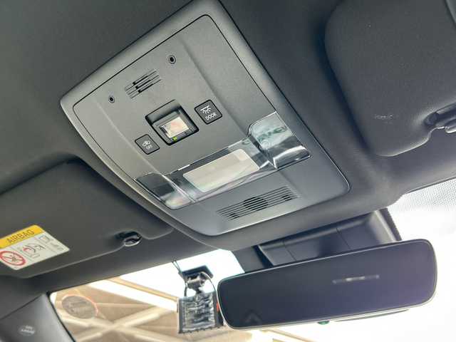 レクサス ＵＸ 250h Fスポーツ 東京都 2021(令3)年 2.2万km ホワイトノーヴァガラスフレーク ワンオーナー/新車時保証書 整備記録簿/取扱説明書　ナビ説明書/レーンキープアシスト/プリクラッシュセーフティー/レーダークルーズコントロール/BSM/純正メーカーSDナビ/フルセグTV/SD/CD/DVD/BD/SDREC/BT/USB/AUX/全方位カメラ　前後ドライブレコーダー/ビルトインETC【2.0】/ヘッドアップディスプレイ/白色レザーシート/シートヒーター/エアシート/フロントパワーシート【運転席メモリー付】/LEDヘッドライト/ハンドルヒーター/電動リアゲート/スマートキー×2/スマートカードキー×1/パドルシフト付革まきハンドル/純正18インチアルミ