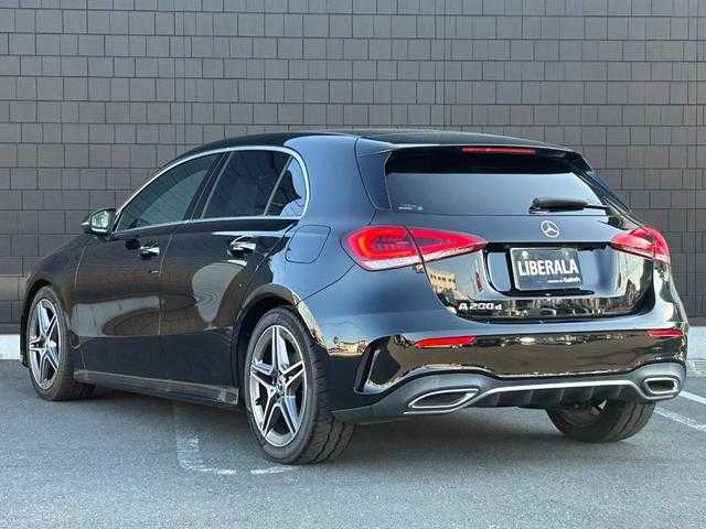 メルセデス・ベンツ Ａ２００ｄ AMGライン 埼玉県 2019(令1)年 5.6万km コスモスブラック 赤黒革シート　/レザーエクスクルーシブＰＫＧ　/アドバンスドＰＫＧ　/レーダーセーフティＰＫＧ　/ＡＣＣ　/純正ナビ　/フルセグＴＶ　/アンビエントライト　/全周囲カメラ　/ヘッドアップディスプレイ　/ドライブレコーダー
