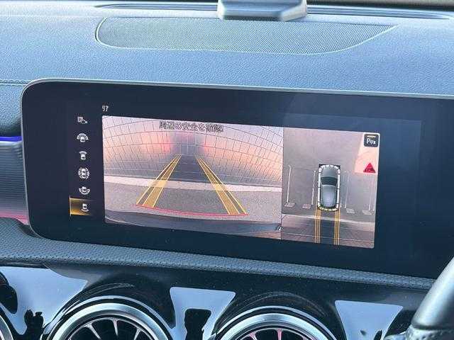 メルセデス・ベンツ Ａ２００ｄ AMGライン 埼玉県 2019(令1)年 5.6万km コスモスブラック 赤黒革シート　/レザーエクスクルーシブＰＫＧ　/アドバンスドＰＫＧ　/レーダーセーフティＰＫＧ　/ＡＣＣ　/純正ナビ　/フルセグＴＶ　/アンビエントライト　/全周囲カメラ　/ヘッドアップディスプレイ　/ドライブレコーダー