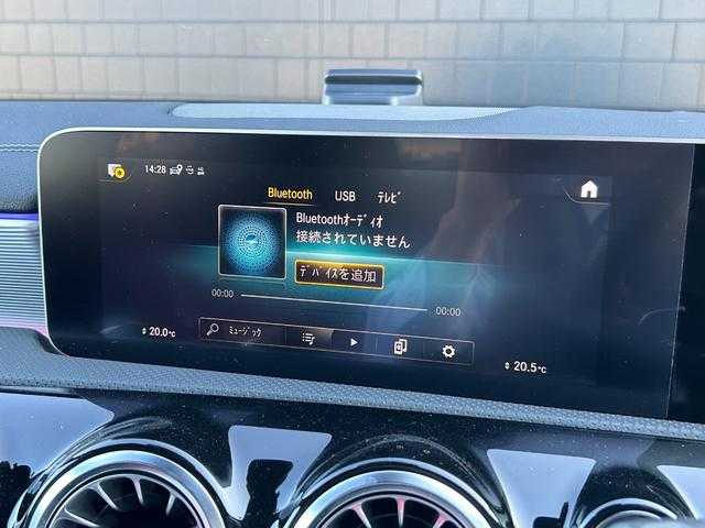 メルセデス・ベンツ Ａ２００ｄ AMGライン 埼玉県 2019(令1)年 5.6万km コスモスブラック 赤黒革シート　/レザーエクスクルーシブＰＫＧ　/アドバンスドＰＫＧ　/レーダーセーフティＰＫＧ　/ＡＣＣ　/純正ナビ　/フルセグＴＶ　/アンビエントライト　/全周囲カメラ　/ヘッドアップディスプレイ　/ドライブレコーダー