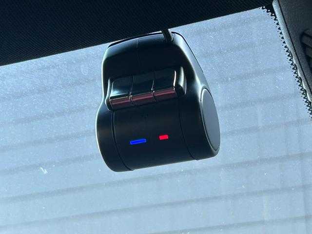 メルセデス・ベンツ Ａ２００ｄ AMGライン 埼玉県 2019(令1)年 5.6万km コスモスブラック 赤黒革シート　/レザーエクスクルーシブＰＫＧ　/アドバンスドＰＫＧ　/レーダーセーフティＰＫＧ　/ＡＣＣ　/純正ナビ　/フルセグＴＶ　/アンビエントライト　/全周囲カメラ　/ヘッドアップディスプレイ　/ドライブレコーダー