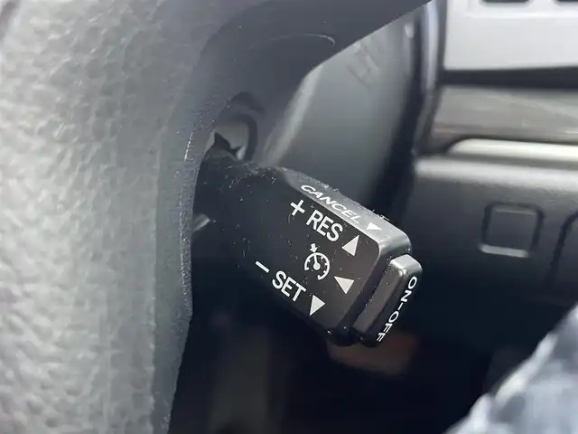 トヨタ クラウン ハイブリッド アスリートG 愛知県 2013(平25)年 9.6万km シルバーM 純HDDナビテレビ/フルセグテレビ/バックカメラ/黒レザーシート/ドライブレコーダー/ビルドインETC/リア電動サンシェード/クルーズコントロール/スマートエントリーキー/純17インチAW/新車保証書　取説/スペアキー