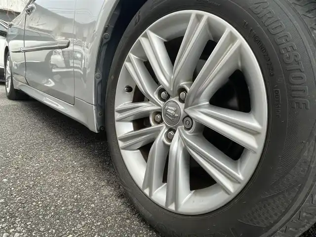 トヨタ クラウン ハイブリッド アスリートG 愛知県 2013(平25)年 9.6万km シルバーM 純HDDナビテレビ/フルセグテレビ/バックカメラ/黒レザーシート/ドライブレコーダー/ビルドインETC/リア電動サンシェード/クルーズコントロール/スマートエントリーキー/純17インチAW/新車保証書　取説/スペアキー