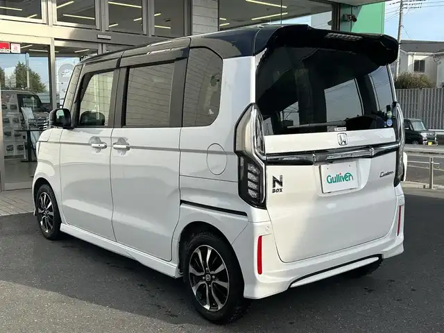 ホンダ Ｎ ＢＯＸ カスタム G EX ホンダセンシング 埼玉県 2020(令2)年 3.2万km プラチナホワイトパール ワンオーナー/純正メモリナビ　VXM-204VFI/（フルセグTV/BT/CD/DVD/AUX/USB）/ホンダセンシング/・衝突軽減ブレーキ/・誤発進抑制機能/・歩行者事故低減ステアリング/・路外逸脱抑制機能/両側パワースライドドア/両側シートヒーター/純正前後ドライブレコーダー/ETC/バックカメラ/クルーズコントロール/レーンアシスト/純正アクセサリーバーバパパコレクション/（フロアマット/シフトノブ/ステアリングカバー）/オートLEDライト/純正フロアマット/純正ドアバイザー/純正14インチAW/スマートキースペアキー×1/プッシュスタート/ECONモード/車両/ナビ取扱説明書/保証書