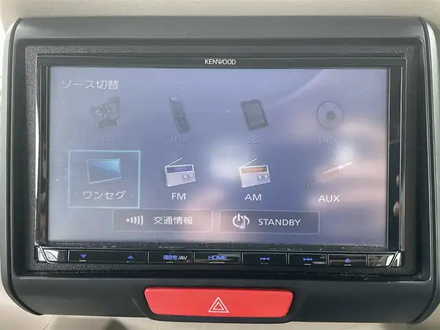 ホンダ Ｎ ＢＯＸ G 和歌山県 2014(平26)年 5.9万km プレミアムホワイトパール (株)IDOMが運営する【じしゃロン和歌山店】の自社ローン専用車両になります。こちらは現金またはオートローンご利用時の価格です。自社ローンご希望の方は別途その旨お申付け下さい/社外ナビ/ワンセグテレビ/ETC/ドライブレコーダー/ベンチシート/社外AW/スペアキー