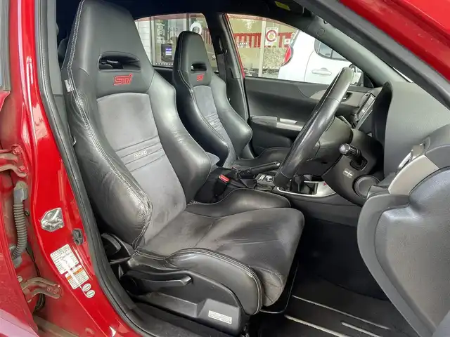 スバル インプレッサ ＷＲＸ STi 東京都 2010(平22)年 8.3万km ライトニングレッド ワンオーナー/社外HDDナビ（AVIC-HRZ900）/Bluetoothオーディオ/DVD/フルセグTV/純正フロアマット/純正１８インチAW/ETC/保証書/取扱説明書/スペアキー