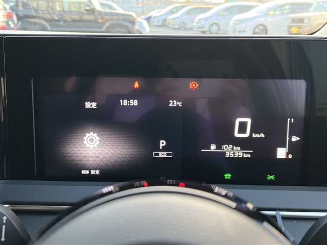 日産 ノート X 岐阜県 2024(令6)年 0.4万km ピュアホワイトパール 純正ナビ　/バックカメラ　/ＥＴＣ　/盗難防止装置　/横滑り防止装置　/アイドリングストップ　/エマージェンシーブレーキ　/前後コーナーセンサー　/ＬＥＤヘッドライト　/オートライト　/プッシュスタート　/スマートキー/スペアキー/純正フロアマット