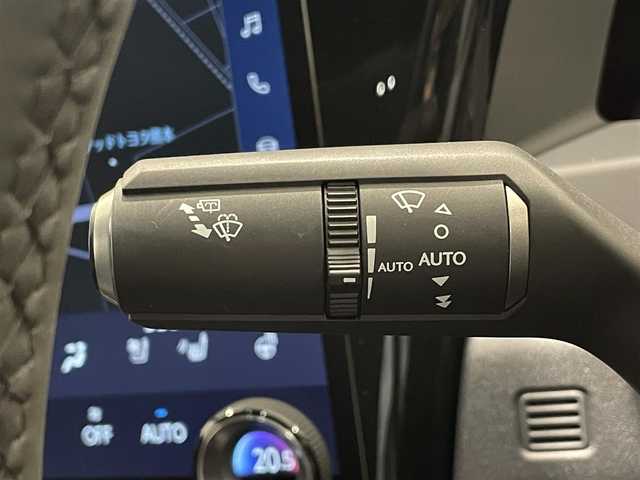 レクサス ＲＺ 450e バージョンL ファーストED 熊本県 2023(令5)年 1.7万km グラファイトブラックガラスフレーク スマートキー/プッシュスタート/フルセグTV/プリクラッシュセーフティー/アドバンスドドライブ/ロードサインアシスト/クロストラフィックアラート/レーンチェンジアシスト/プロアクティブドライビングアシスト/オートアシスト/パワーシート/エアシート/シートヒーター/ハンドルヒーター/アダプティブクルーズコントロール/ETC2.0/ガラスルーフ/ワイヤレス充電/デジタルインナーミラー/パワーバックドア