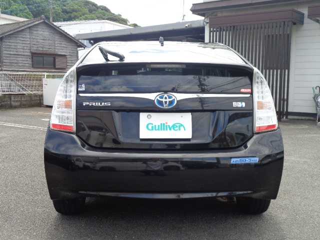 トヨタ プリウス S 鹿児島県 2010(平22)年 14.4万km ブラック HDD 7インチナビゲーション（NHZN-W59G)/ビルトインETC/社外フロントドラレコ/カーレーダー（コムテック）ZERO 331V/フロントカメラ/バックカメラ/ステアリングリモコン/プッシュスタート/ヘッドライトLOビームLED換装有り/メッキガーニッシュ付き　/（フロント．左右．リア）/リアトランク　トノカバー/リアトランク　アンダートレイ/リアシートカップホルダー付きアームレスト/スマートキー　2個あり/取説．記録簿あり