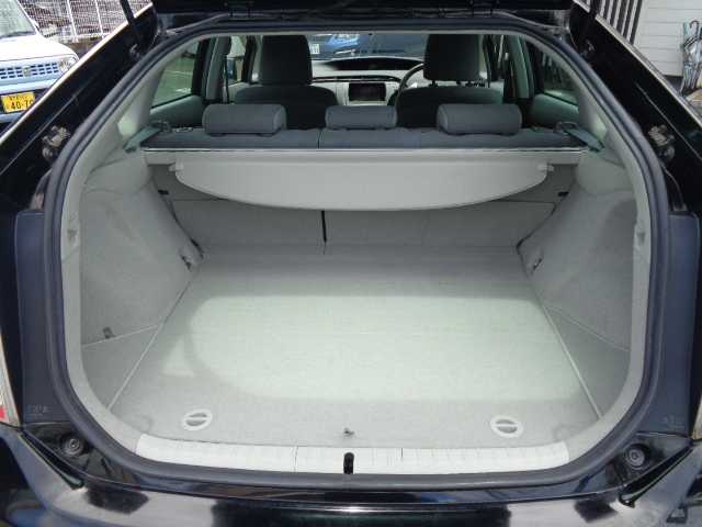 トヨタ プリウス S 鹿児島県 2010(平22)年 14.4万km ブラック HDD 7インチナビゲーション（NHZN-W59G)/ビルトインETC/社外フロントドラレコ/カーレーダー（コムテック）ZERO 331V/フロントカメラ/バックカメラ/ステアリングリモコン/プッシュスタート/ヘッドライトLOビームLED換装有り/メッキガーニッシュ付き　/（フロント．左右．リア）/リアトランク　トノカバー/リアトランク　アンダートレイ/リアシートカップホルダー付きアームレスト/スマートキー　2個あり/取説．記録簿あり