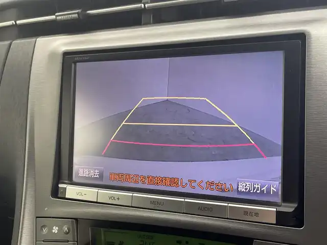 トヨタ プリウス S ツーリングセレクション 群馬県 2014(平26)年 7万km ホワイトパールクリスタルシャイン 純正ナビ　バックカメラ　ビルトインＥＴＣ　ヘッドライトウォッシャー　電動格納ミラー　ステアリングスイッチ　車両接近通報装置　オートエアコン　パワーウインドウ　スマートキー　プッシュスタート　禁煙車