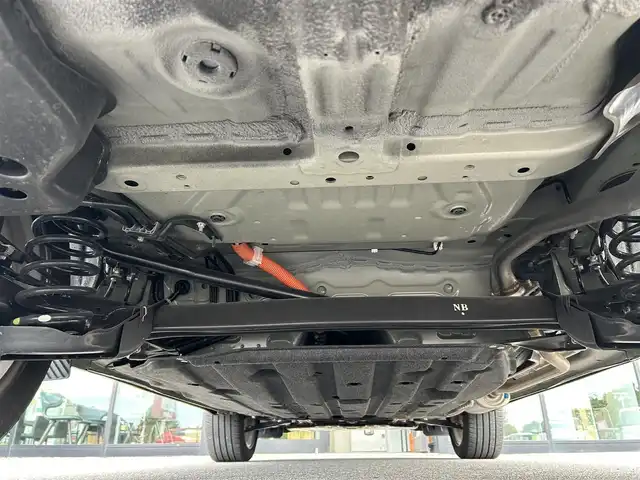 ホンダ ヴェゼル ハイブリッド e:HEV Z 栃木県 2023(令5)年 0.9万km サンドカーキパール ホンダセンシング/純正ワイドナビ/フルセグTV/Bluetooth/USB/スマホ連携/バックカメラ/ビルトインETC2.0/前後ドライブレコーダー/ハーフレザーシート/シートヒーター/ワイヤレス充電/ステアリングヒーター/シーケンシャルウィンカー/パワーバックドア/電子パーキングブレーキ/ブラインドスポットモニター/ヒルディセントコントロール/スマートキー