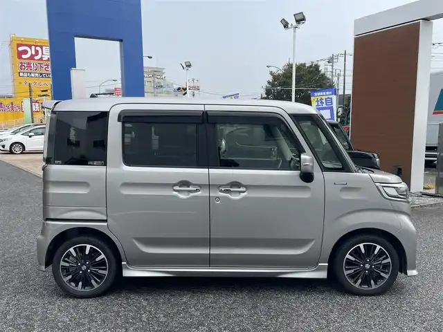 スズキ スペーシア カスタム HYBRID XS 千葉県 2018(平30)年 9.7万km スチールシルバーM (株)IDOMが運営する【じしゃロン八千代店】の自社ローン対象車両になります。こちらは現金またはオートローンご利用時の価格です。自社ローンご希望の方は別途その旨お申付け下さい。/社外ナビゲーション/社外CD/DVD/BT/DTV/両側パワースライドドア/LEDライト/ETC/レーダーブレーキサポート/アイドリングストップ/横滑り防止