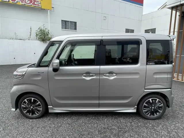 スズキ スペーシア カスタム HYBRID XS 千葉県 2018(平30)年 9.7万km スチールシルバーM (株)IDOMが運営する【じしゃロン八千代店】の自社ローン対象車両になります。こちらは現金またはオートローンご利用時の価格です。自社ローンご希望の方は別途その旨お申付け下さい。/社外ナビゲーション/社外CD/DVD/BT/DTV/両側パワースライドドア/LEDライト/ETC/レーダーブレーキサポート/アイドリングストップ/横滑り防止