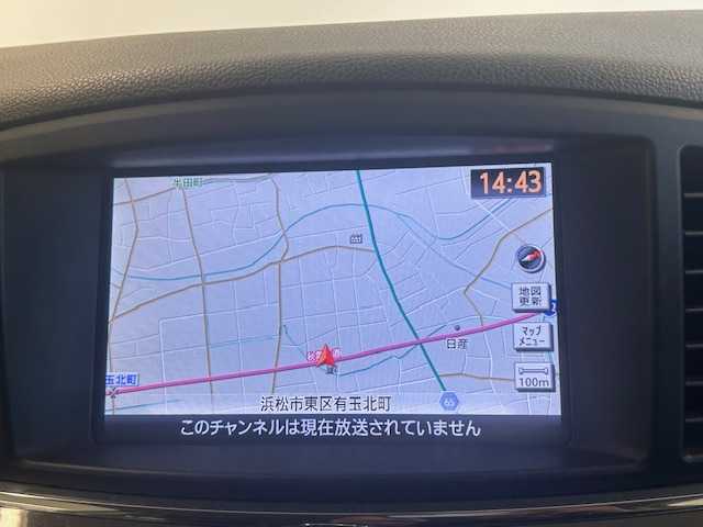 日産 エルグランド 250HWS アーバンクロム 静岡県 2012(平24)年 11.2万km ブリリアントホワイトパール (株)IDOMが運営する【じしゃロン浜松店】の自社ローン対象車両になります。こちらは現金ご利用時の価格です。自社ローンご希望の方は別途その旨お申付け下さい/〇　ナビゲーション/〇　ワンセグテレビ/〇　フリップダウンモニター/〇　全方位カメラ/〇　ウィンカーミラー/〇　プッシュスタート/〇　両側パワースライドドア/〇　ETC/〇　HID/〇　オートライト/〇　純正アルミホイール/〇　電動格納ミラー/〇　ステアリングスイッチ