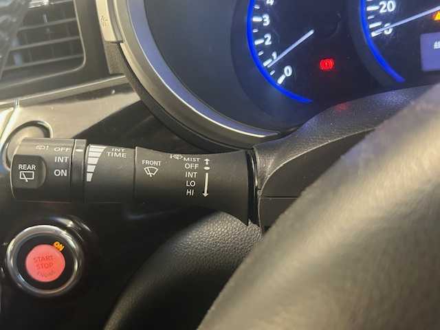 日産 エルグランド 250HWS アーバンクロム 静岡県 2012(平24)年 11.2万km ブリリアントホワイトパール (株)IDOMが運営する【じしゃロン浜松店】の自社ローン対象車両になります。こちらは現金ご利用時の価格です。自社ローンご希望の方は別途その旨お申付け下さい/〇　ナビゲーション/〇　ワンセグテレビ/〇　フリップダウンモニター/〇　全方位カメラ/〇　ウィンカーミラー/〇　プッシュスタート/〇　両側パワースライドドア/〇　ETC/〇　HID/〇　オートライト/〇　純正アルミホイール/〇　電動格納ミラー/〇　ステアリングスイッチ