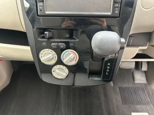 日産 デイズ J 兵庫県 2018(平30)年 6.2万km モカブラウンP ・純正メモリナビ/・前方ドライブレコーダー/・衝突軽減ブレーキ/・ETC/・バックカメラ/・フルセグTV/・Bluetooth接続あり/・純正フロアマット/・ハロゲンライト/・リモコンキー/・スペアキ1本