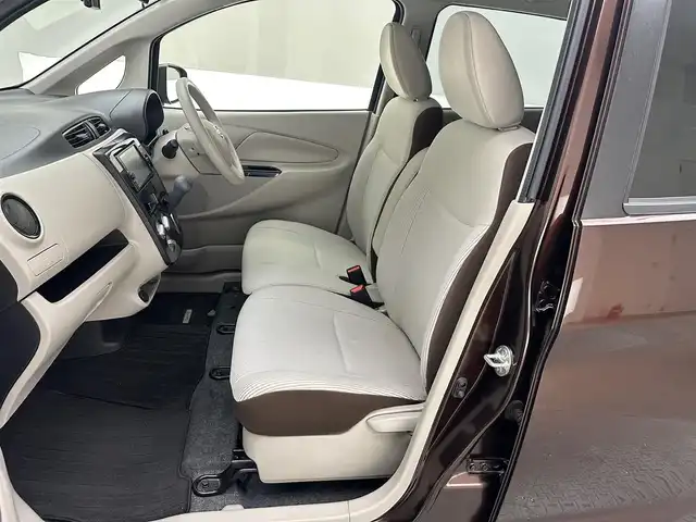 日産 デイズ J 兵庫県 2018(平30)年 6.2万km モカブラウンP ・純正メモリナビ/・前方ドライブレコーダー/・衝突軽減ブレーキ/・ETC/・バックカメラ/・フルセグTV/・Bluetooth接続あり/・純正フロアマット/・ハロゲンライト/・リモコンキー/・スペアキ1本