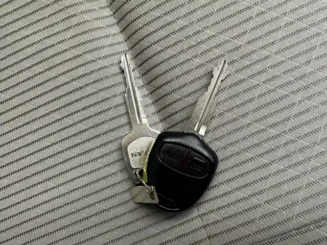 日産 デイズ J 兵庫県 2018(平30)年 6.2万km モカブラウンP ・純正メモリナビ/・前方ドライブレコーダー/・衝突軽減ブレーキ/・ETC/・バックカメラ/・フルセグTV/・Bluetooth接続あり/・純正フロアマット/・ハロゲンライト/・リモコンキー/・スペアキ1本