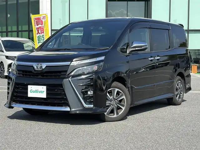 トヨタ ヴォクシー ZS 煌Ⅱ 奈良県 2020(令2)年 4.2万km イナズマスパーキングブラックガラスフレーク 純正９インチナビ　/フルセグＴＶ　/BT/CD/DVD/SD/バックカメラ　/フリップダウンモニター　/クルーズコントロール　/両側パワースライドドア　/ビルトインＥＴＣ　/前後コーナーセンサー　/ＬＥＤヘッドライト　/オートライト/オートマチックハイビーム/衝突被害軽減システム/純正16インチアルミホイール/純正フロアマット/スマートキー/ワンオーナー