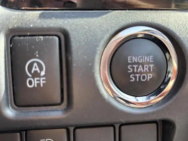 トヨタ ヴォクシー ZS 煌Ⅱ 奈良県 2020(令2)年 4.2万km イナズマスパーキングブラックガラスフレーク 純正９インチナビ　/フルセグＴＶ　/BT/CD/DVD/SD/バックカメラ　/フリップダウンモニター　/クルーズコントロール　/両側パワースライドドア　/ビルトインＥＴＣ　/前後コーナーセンサー　/ＬＥＤヘッドライト　/オートライト/オートマチックハイビーム/衝突被害軽減システム/純正16インチアルミホイール/純正フロアマット/スマートキー/ワンオーナー