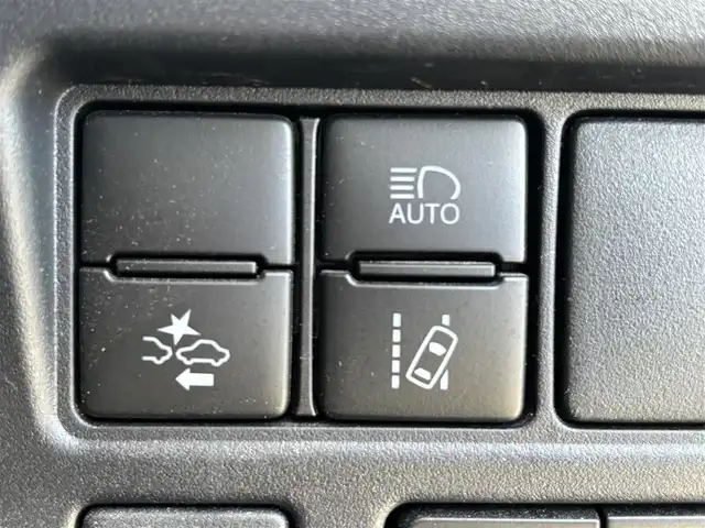 トヨタ ヴォクシー ZS 煌Ⅱ 奈良県 2020(令2)年 4.2万km イナズマスパーキングブラックガラスフレーク 純正９インチナビ　/フルセグＴＶ　/BT/CD/DVD/SD/バックカメラ　/フリップダウンモニター　/クルーズコントロール　/両側パワースライドドア　/ビルトインＥＴＣ　/前後コーナーセンサー　/ＬＥＤヘッドライト　/オートライト/オートマチックハイビーム/衝突被害軽減システム/純正16インチアルミホイール/純正フロアマット/スマートキー/ワンオーナー