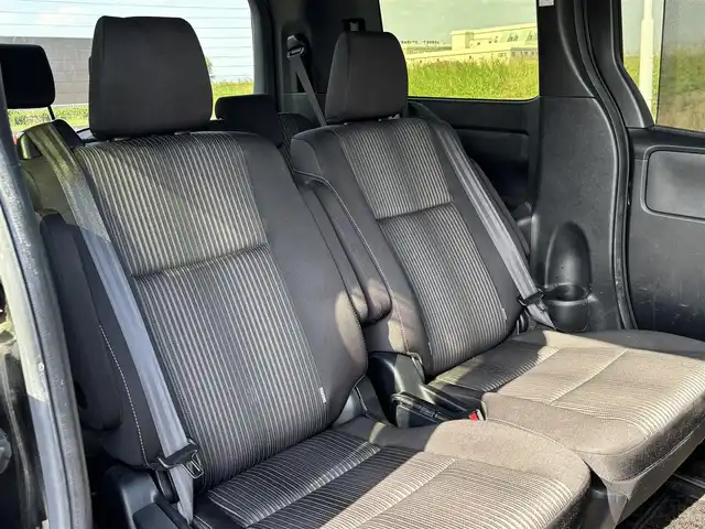 トヨタ ヴォクシー ZS 煌Ⅱ 奈良県 2020(令2)年 4.2万km イナズマスパーキングブラックガラスフレーク 純正９インチナビ　/フルセグＴＶ　/BT/CD/DVD/SD/バックカメラ　/フリップダウンモニター　/クルーズコントロール　/両側パワースライドドア　/ビルトインＥＴＣ　/前後コーナーセンサー　/ＬＥＤヘッドライト　/オートライト/オートマチックハイビーム/衝突被害軽減システム/純正16インチアルミホイール/純正フロアマット/スマートキー/ワンオーナー