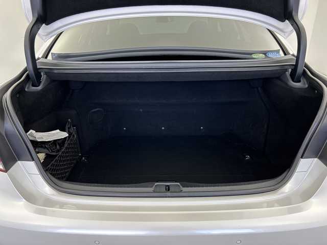 レクサス ＬＳ 600h バージョンC Iパック 愛知県 2015(平27)年 2.5万km ソニッククォーツ サンルーフ/純正ナビ/・Ｂｌｕｅｔｏｏｔｈ接続/・TV/・CD/DVD再生/・ＵＳＢ入力/ブラインドスポットモニター/レーダークルーズコントロール/バックカメラ/ステアリングヒーター/ビルトインＥＴＣ2.0/オットマン/100V充電/電動シェード/カードキーあり/純正フロアマット/純正アルミホイール/LEDオートライト・オートハイビーム/衝突被害軽減ブレーキ/ヘッドライトウォッシャー