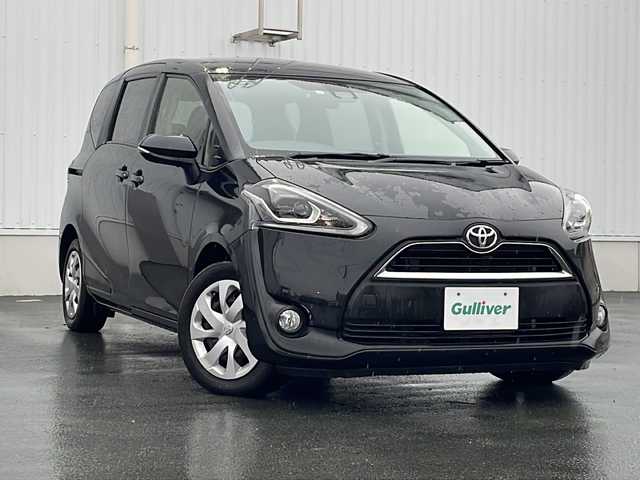 トヨタ シエンタ G クエロ 三重県 2017(平29)年 4.1万km ブラック 純正７型ナビ/バックカメラ/ETC/両側パワースライドドア/シートヒーター/レーンキープアシスト/衝突被害軽減システム/アイドリングストップ/先行車発進告知/ステアリングスイッチ/LEDヘッドライト/オートハイビーム/フォグランプ/電動格納ミラー