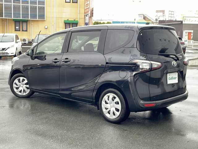 トヨタ シエンタ G クエロ 三重県 2017(平29)年 4.1万km ブラック 純正７型ナビ/バックカメラ/ETC/両側パワースライドドア/シートヒーター/レーンキープアシスト/衝突被害軽減システム/アイドリングストップ/先行車発進告知/ステアリングスイッチ/LEDヘッドライト/オートハイビーム/フォグランプ/電動格納ミラー