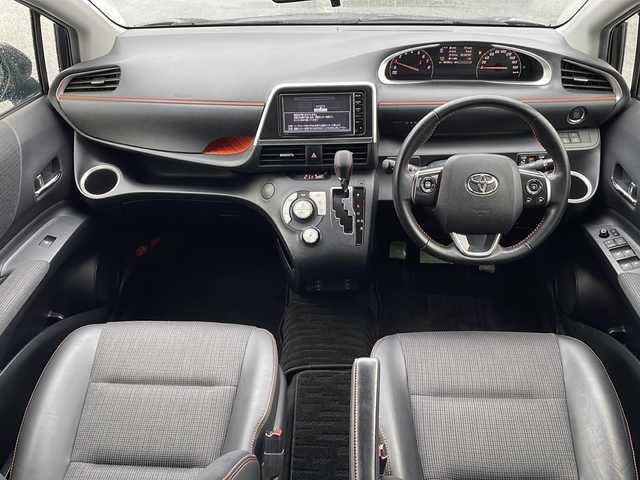 トヨタ シエンタ G クエロ 三重県 2017(平29)年 4.1万km ブラック 純正７型ナビ/バックカメラ/ETC/両側パワースライドドア/シートヒーター/レーンキープアシスト/衝突被害軽減システム/アイドリングストップ/先行車発進告知/ステアリングスイッチ/LEDヘッドライト/オートハイビーム/フォグランプ/電動格納ミラー