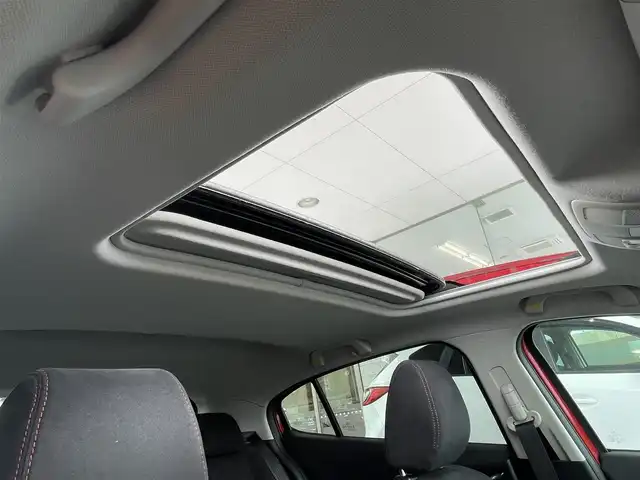 マツダ アクセラ スポーツ XD 愛知県 2014(平26)年 3.7万km ソウルレッドプレミアムメタリック (株)IDOMが運営する【じしゃロン豊川店】の自社ローン専用車両になります。こちらは現金またはオートローンご利用時の価格です。自社ローンご希望の方は別途その旨お申付け下さい/サンルーフ/登録時36575km/純正SDナビ　フルセグTV/（DVD再生可/Bluetooth/USB/AUX）/BOSEサウンドシステム/バックカメラ/ハーフレザーシート/前席シートヒーター/運転席パワーシート/レーダークルーズコントロール/リアビークルモニタリング/スマートシティブレーキサポート/スマートブレーキサポート/車線逸脱警報システム/AT誤発進抑制制御機能/アダプティブライティングシステム/ハイビームコントロール/キセノンヘッドランプ/LEDフォグランプ/アクティブドライビングディスプレイ/アドバンストキーx2/パドルシフト/ETC/ステアリモコン/取説書/保証書/点検記録（全てマツダディーラーで実施）/　26/11  27/7  28/3  29/2/  30/3  31/2  R2/2  R3/2/  R4/3  R5/3  R6/3/6ヶ月点検記録（全てマツダディーラーで実施）/　28/10  29/9  30/8  R1/9/ R2/8  R3/10  R4/9/R5/11  R6/9