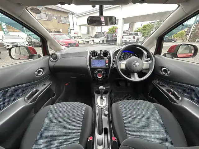 日産 ノート X DIG－S 愛知県 2013(平25)年 5.3万km ラディアントレッド 純正SDナビ/ワンセグテレビ/衝突安全ボディ/サイドインパクトバー/EBD（電子制動力配分装置）/ブレーキアシスト/盗難防止装置/ABS/Wエアバック/バックカメラ/UVカットガラス/スマートキー/後席3点式シートベルト/電動格納ミラー/CVT/ドアバイザー/ETC/プッシュスタート
