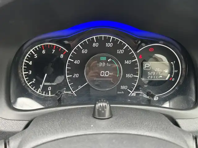 日産 ノート X DIG－S 愛知県 2013(平25)年 5.3万km ラディアントレッド 純正SDナビ/ワンセグテレビ/衝突安全ボディ/サイドインパクトバー/EBD（電子制動力配分装置）/ブレーキアシスト/盗難防止装置/ABS/Wエアバック/バックカメラ/UVカットガラス/スマートキー/後席3点式シートベルト/電動格納ミラー/CVT/ドアバイザー/ETC/プッシュスタート
