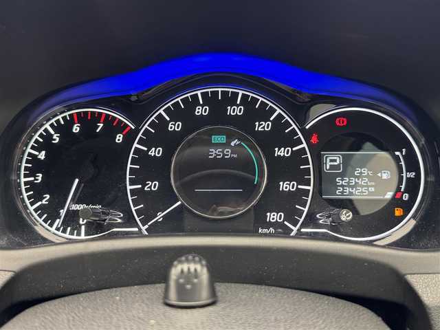 日産 ノート X DIG－S 滋賀県 2013(平25)年 5.3万km ラディアントレッド 純正SDナビ/ワンセグテレビ/衝突安全ボディ/サイドインパクトバー/EBD（電子制動力配分装置）/ブレーキアシスト/盗難防止装置/ABS/Wエアバック/バックカメラ/UVカットガラス/スマートキー/後席3点式シートベルト/電動格納ミラー/CVT/ドアバイザー/ETC/プッシュスタート