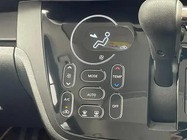 日産 デイズ ルークス X Vセレクション 愛知県 2019(令1)年 1.6万km アッシュブラウンM 純正ナビ　フルセグＴＶ　全方位カメラ　エマージェンシーブレーキ　衝突軽減　車線逸脱　プッシュスタート　純正ドラレコ　両側パワースライドドア　Ｂｌｕｅｔｏｏｔｈ　リアシェード　社外ＬＥＤヘッドライト　禁煙車