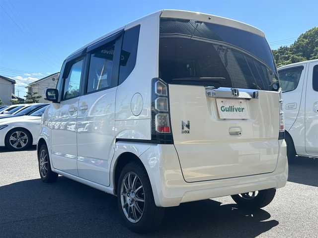 ホンダ Ｎ ＢＯＸ SSパッケージ 大阪府 2015(平27)年 5.7万km プレミアムホワイトパール ナビ　/Ｂｌｕｅｔｏｏｔｈ　/地デジ　/バックカメラ　/両側パワースライドドア　/衝突軽減ブレーキ　/ＥＴＣ　/スマートキー