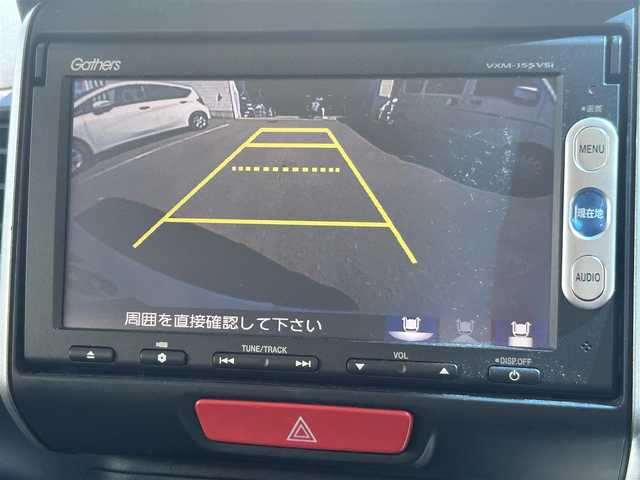 ホンダ Ｎ ＢＯＸ SSパッケージ 大阪府 2015(平27)年 5.7万km プレミアムホワイトパール ナビ　/Ｂｌｕｅｔｏｏｔｈ　/地デジ　/バックカメラ　/両側パワースライドドア　/衝突軽減ブレーキ　/ＥＴＣ　/スマートキー