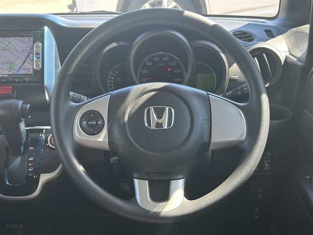 ホンダ Ｎ ＢＯＸ SSパッケージ 大阪府 2015(平27)年 5.7万km プレミアムホワイトパール ナビ　/Ｂｌｕｅｔｏｏｔｈ　/地デジ　/バックカメラ　/両側パワースライドドア　/衝突軽減ブレーキ　/ＥＴＣ　/スマートキー